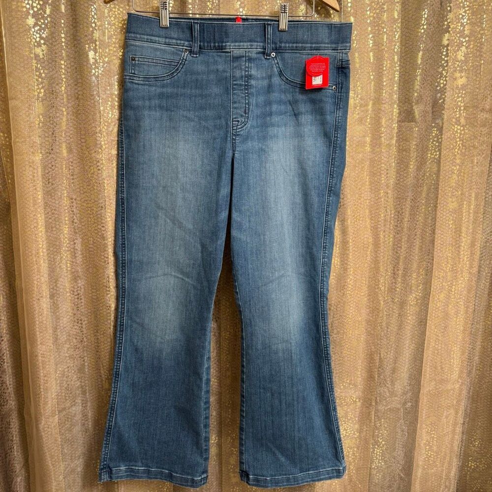 Spanx Cropped Kick Flare Pull On Jeans Size XL Vintage Indigo NWT